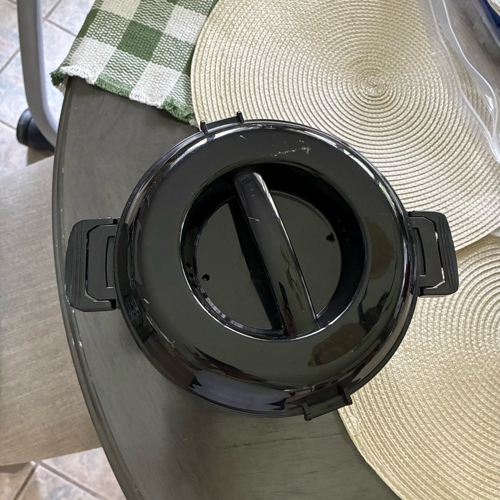 The Pampered Chef Black Rice Cooker - Picture 2 of 14